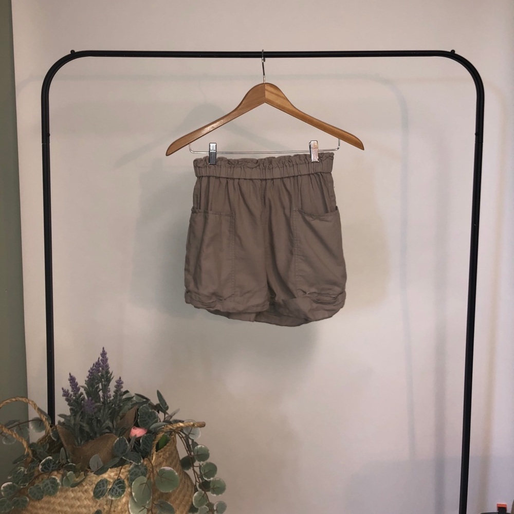 Paper bag shorts